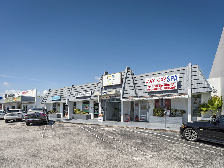 2633 E Commercial Blvd, Fort Lauderdale, FL for rent - Primary Photo - Image 1 of 10