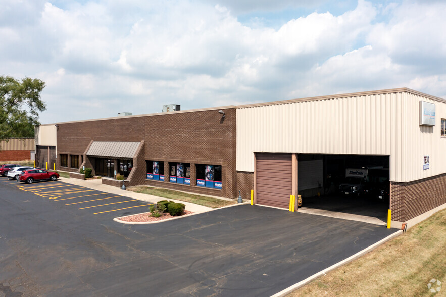 7630 S Madison St, Willowbrook, IL for rent - Building Photo - Image 1 of 6