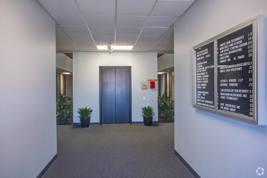 20501 Katy Fwy, Katy, TX to rent - Interior Photo - Image 3 of 11