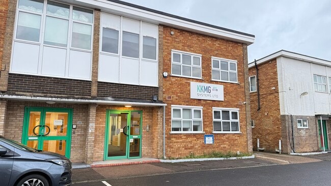 More details for 23 Station Clos, Potters Bar - Office to Rent