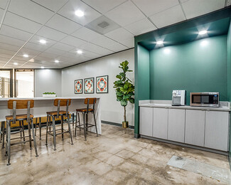 More details for 5600 NW Central Dr, Houston, TX - Coworking for Rent