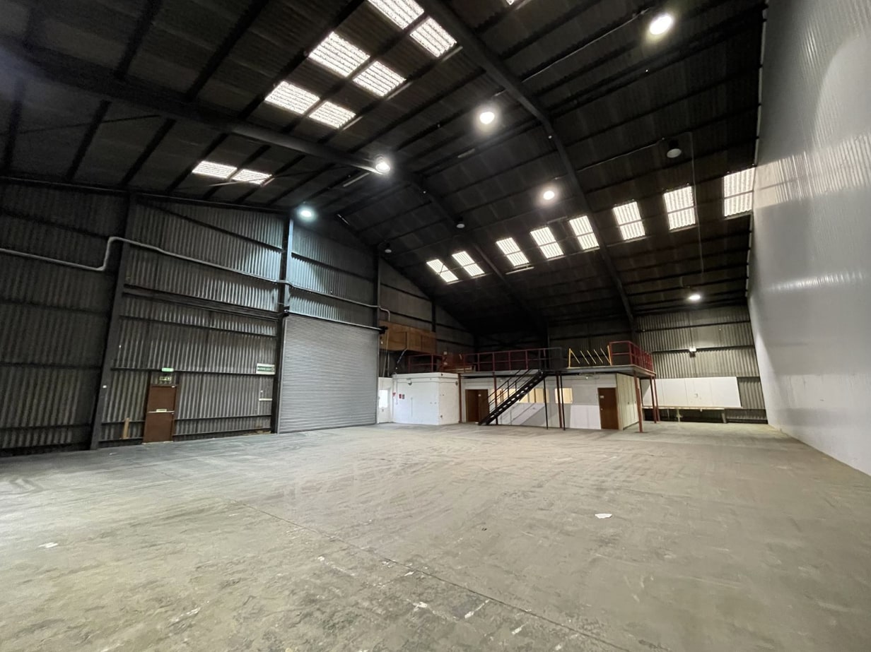 Lancaster Way Business Park, Ely to rent Interior Photo- Image 1 of 2
