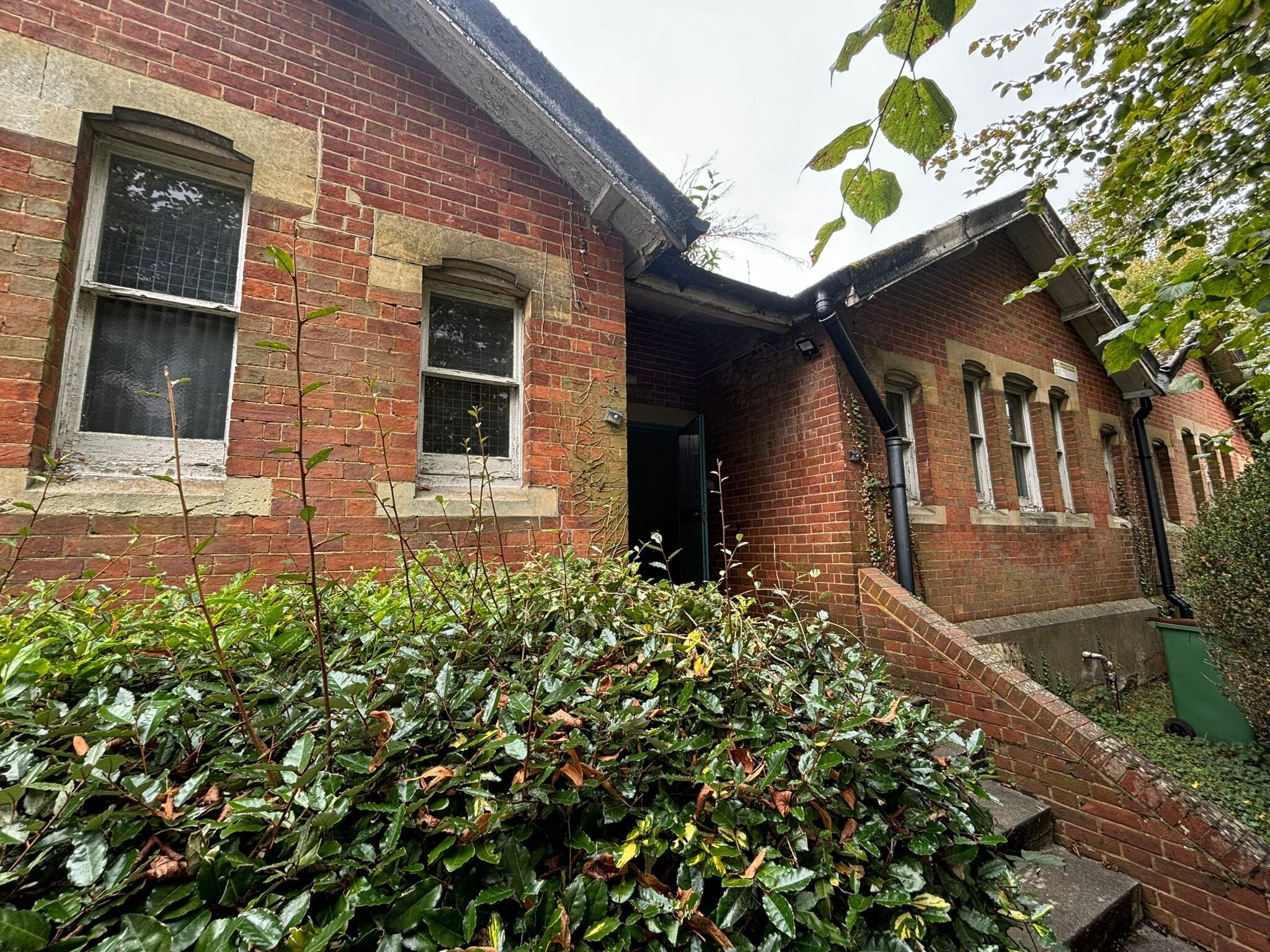 Station Rd, Dorking for sale Building Photo- Image 1 of 1