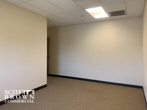 721-725 S Interstate 35, Denton, TX to rent Building Photo- Image 2 of 4