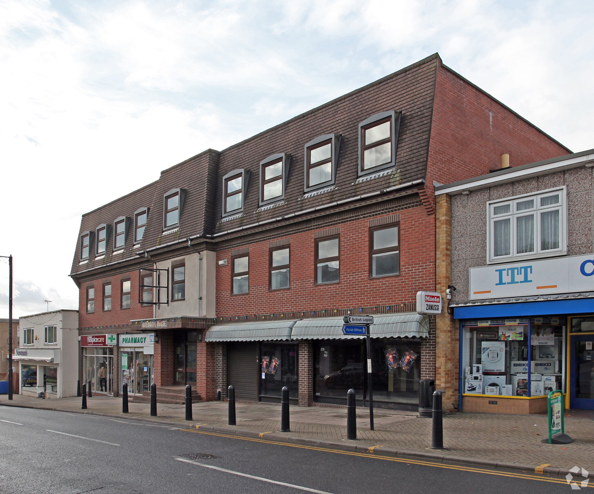 174-184 High St, Crowthorne for sale Primary Photo- Image 1 of 1