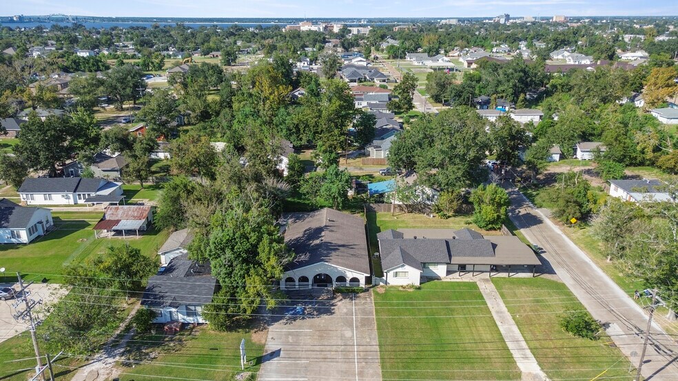 510 W 18th St, Lake Charles, LA for sale - Primary Photo - Image 1 of 7