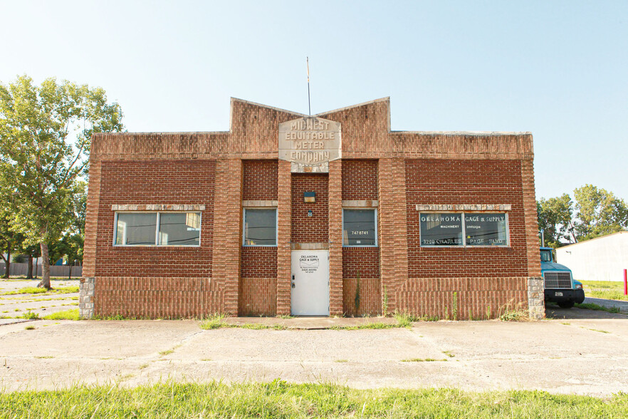 3200 Charles Page Blvd, Tulsa, OK for sale - Building Photo - Image 1 of 33