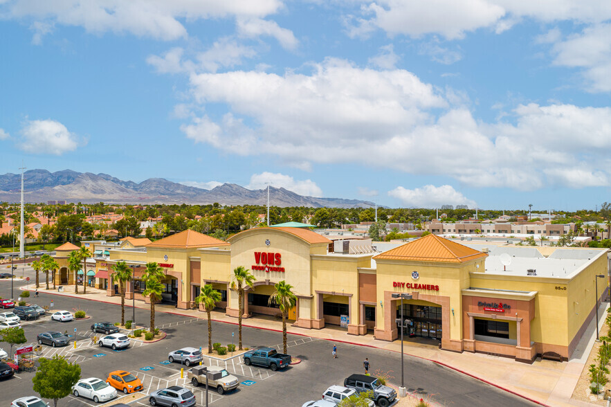 8500-8540 W Desert Inn Rd, Las Vegas, NV for rent - Building Photo - Image 2 of 5