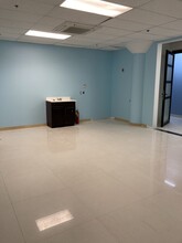 800-900 N Nimitz Hwy, Honolulu, HI for rent Building Photo- Image 2 of 3