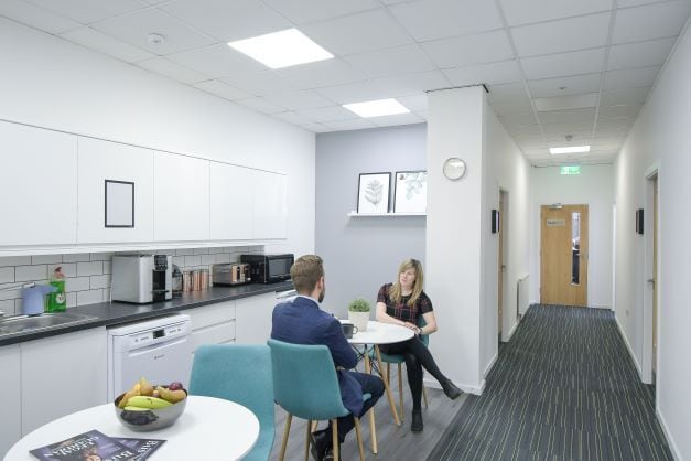 4 Coop Pl, Bradford to rent - Building Photo - Image 2 of 6