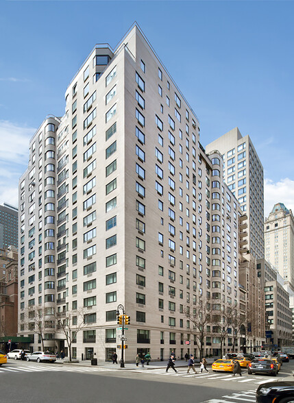 530 Park Ave, New York, NY for rent - Building Photo - Image 1 of 2