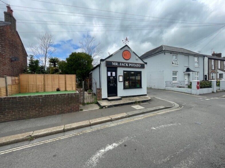 13A Oving Rd, Chichester for sale - Primary Photo - Image 1 of 1