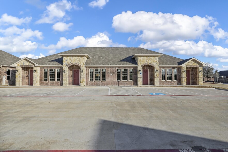 200 Cypress Bend Pky, Princeton, TX for rent - Building Photo - Image 2 of 11