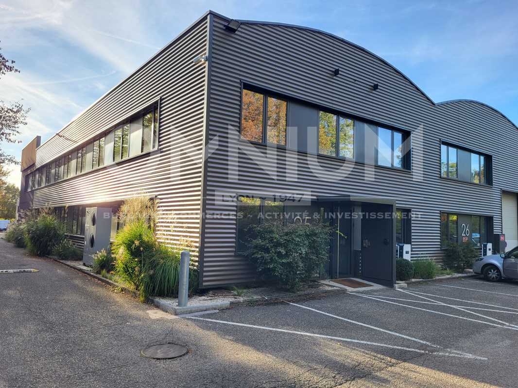Light Industrial in Dardilly to rent Building Photo- Image 1 of 10