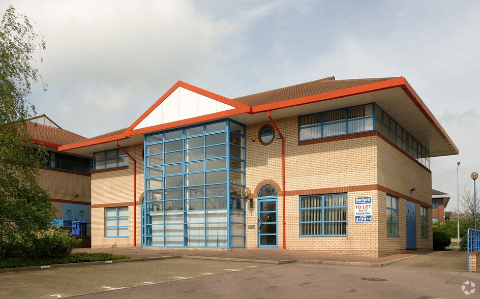 Avro Ct, Huntingdon for sale - Primary Photo - Image 1 of 1