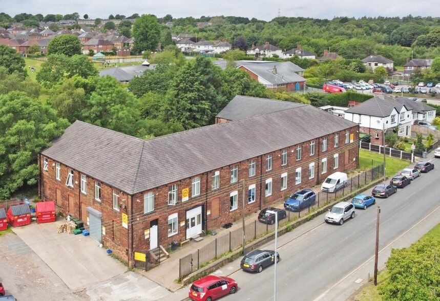 81 Oxford Rd, Stoke On Trent for sale - Building Photo - Image 1 of 1