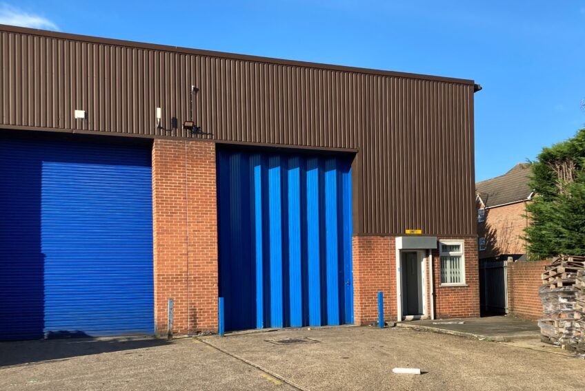 Grovebury Rd, Leighton Buzzard LU7 4SH UK