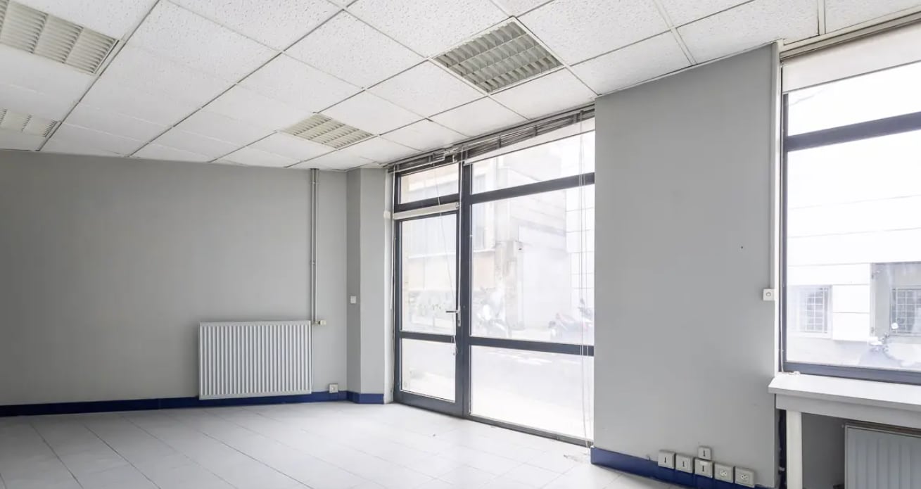 Paris, PAR 75020 - Unit Lot 1 -  - Interior Photo - Image 2 of 7