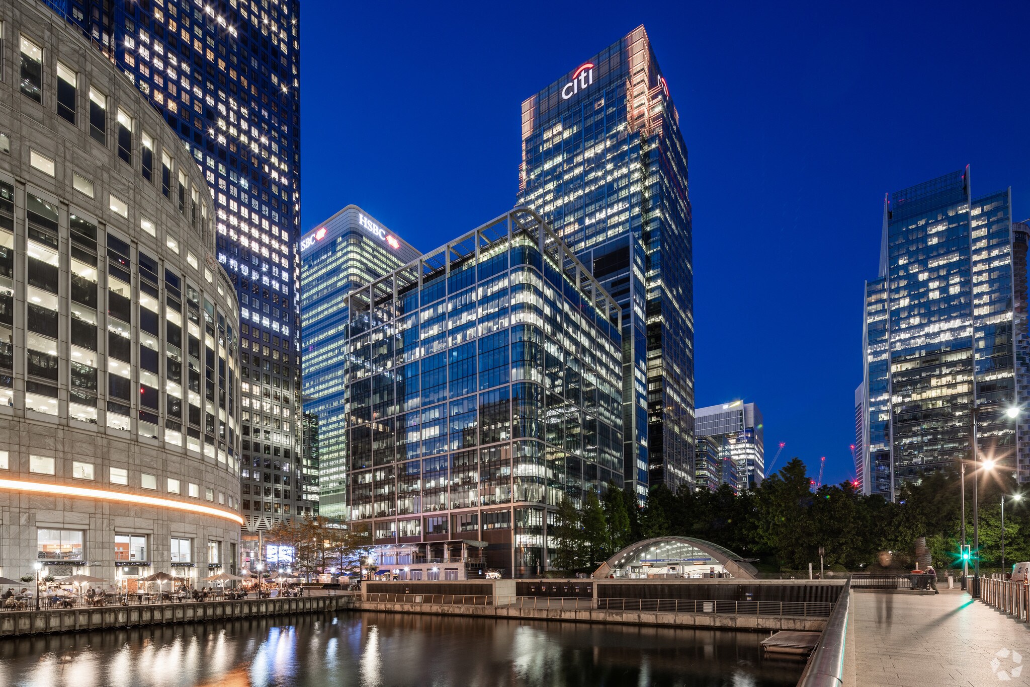 25 Canada Sq, London for sale Primary Photo- Image 1 of 1