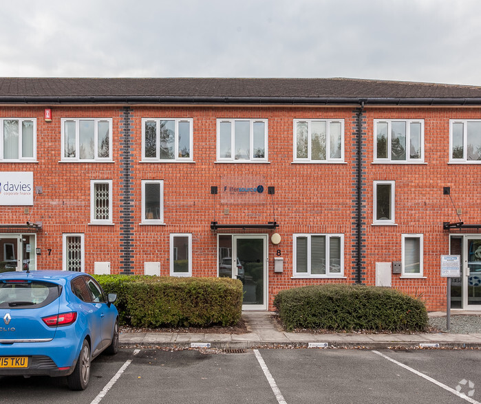 Electra Way, Crewe for rent - Building Photo - Image 3 of 8