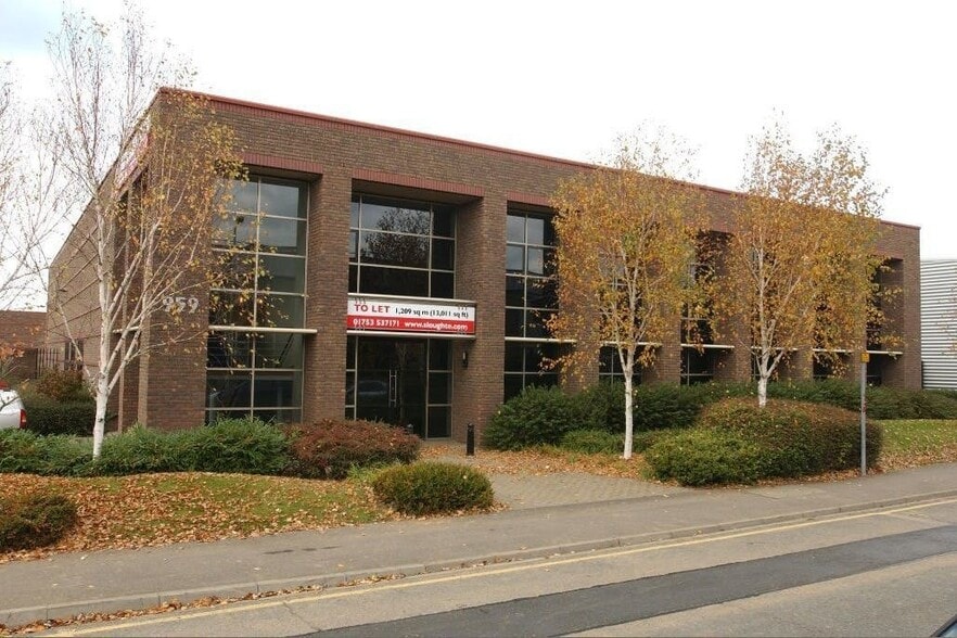 963-966 Weston Rd, Slough to rent - Building Photo - Image 2 of 10