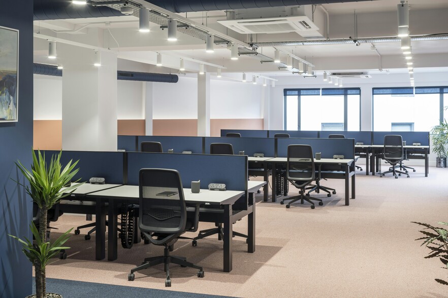 85 Great Eastern St, London to rent - Building Photo - Image 1 of 42