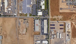 More details for 7101 W Doe Ave, Visalia, CA - Industrial for Rent