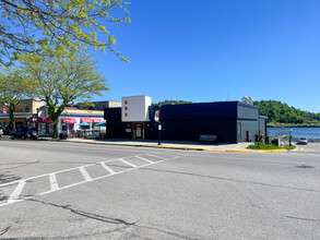 300 Main St, Frankfort, MI for rent Building Photo- Image 1 of 7