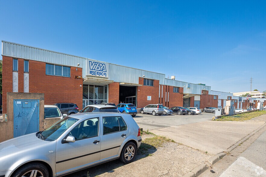 Industrial in Santa Perpètua de Mogoda, Barcelona to rent - Building Photo - Image 2 of 2