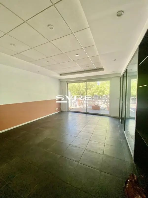Location Bureaux 135 m² - Photo 1