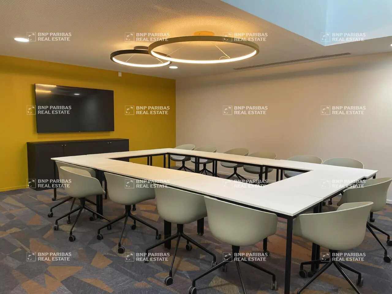 27 Rue Victor Hugo, Ivry-sur-Seine to rent Building Photo- Image 1 of 17