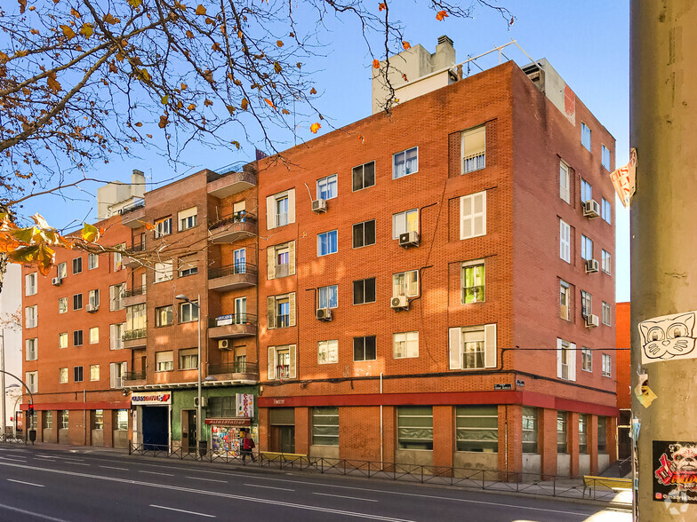 Calle Pedro Moreno, 3, Madrid, Madrid for sale - Building Photo - Image 1 of 3