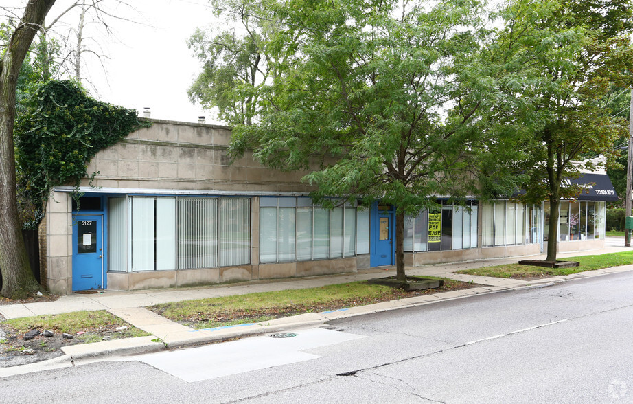 5127-5131 W Devon Ave, Chicago, IL for rent - Building Photo - Image 2 of 5