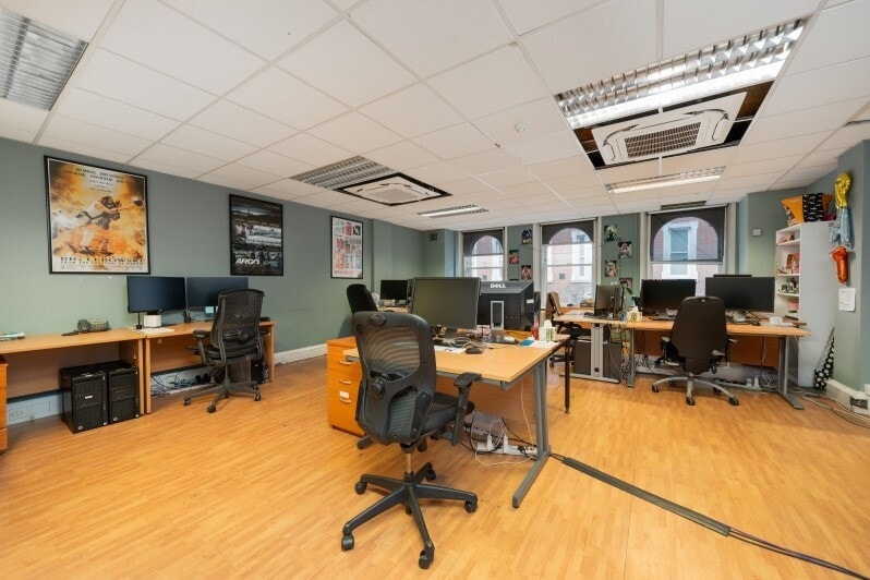 8 Dean St, London for sale - Interior Photo - Image 3 of 6