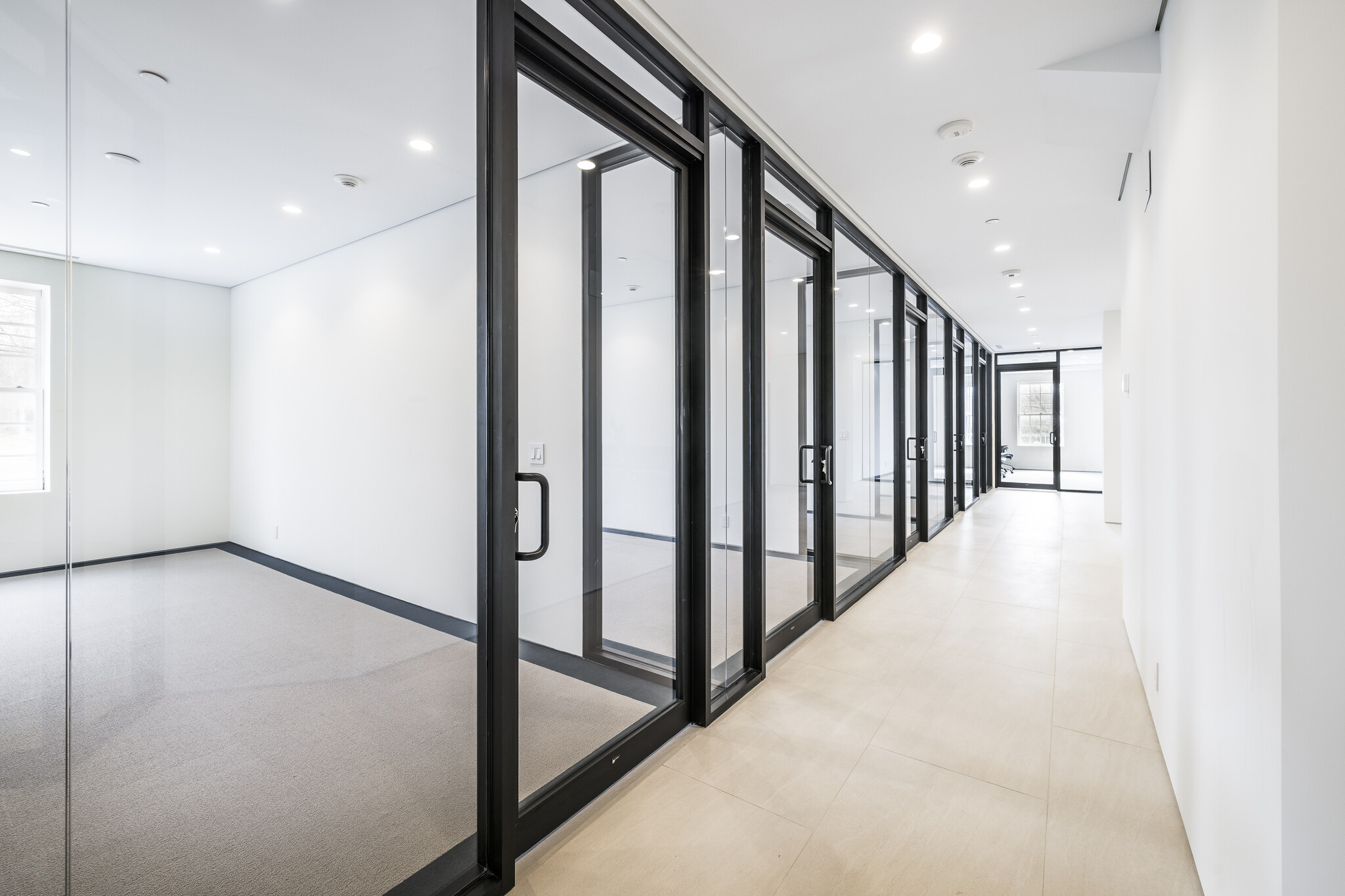 2200 Montauk Hwy, Bridgehampton, NY to rent Interior Photo- Image 1 of 4