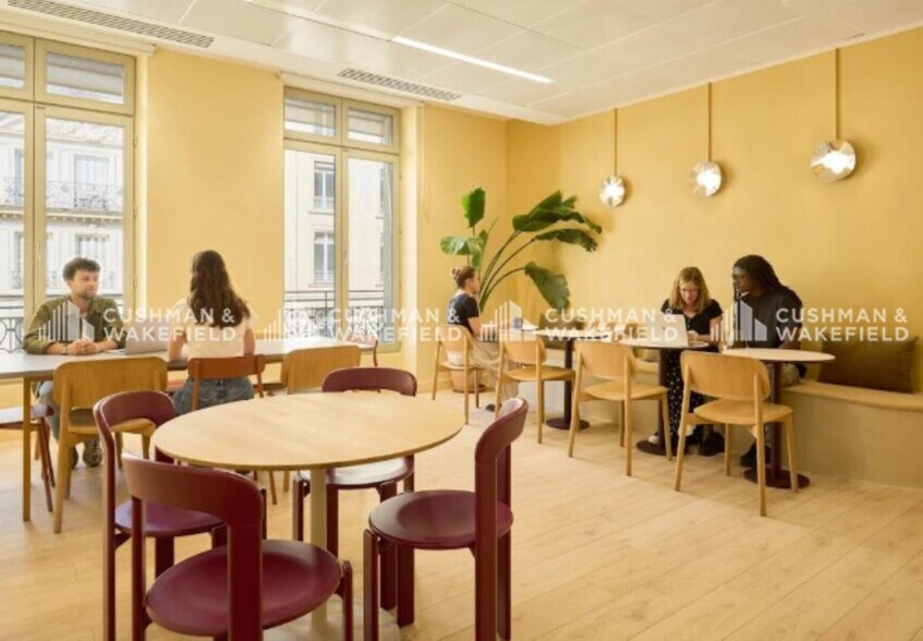 Co-working Space in Paris to rent - Interior Photo - Image 3 of 9