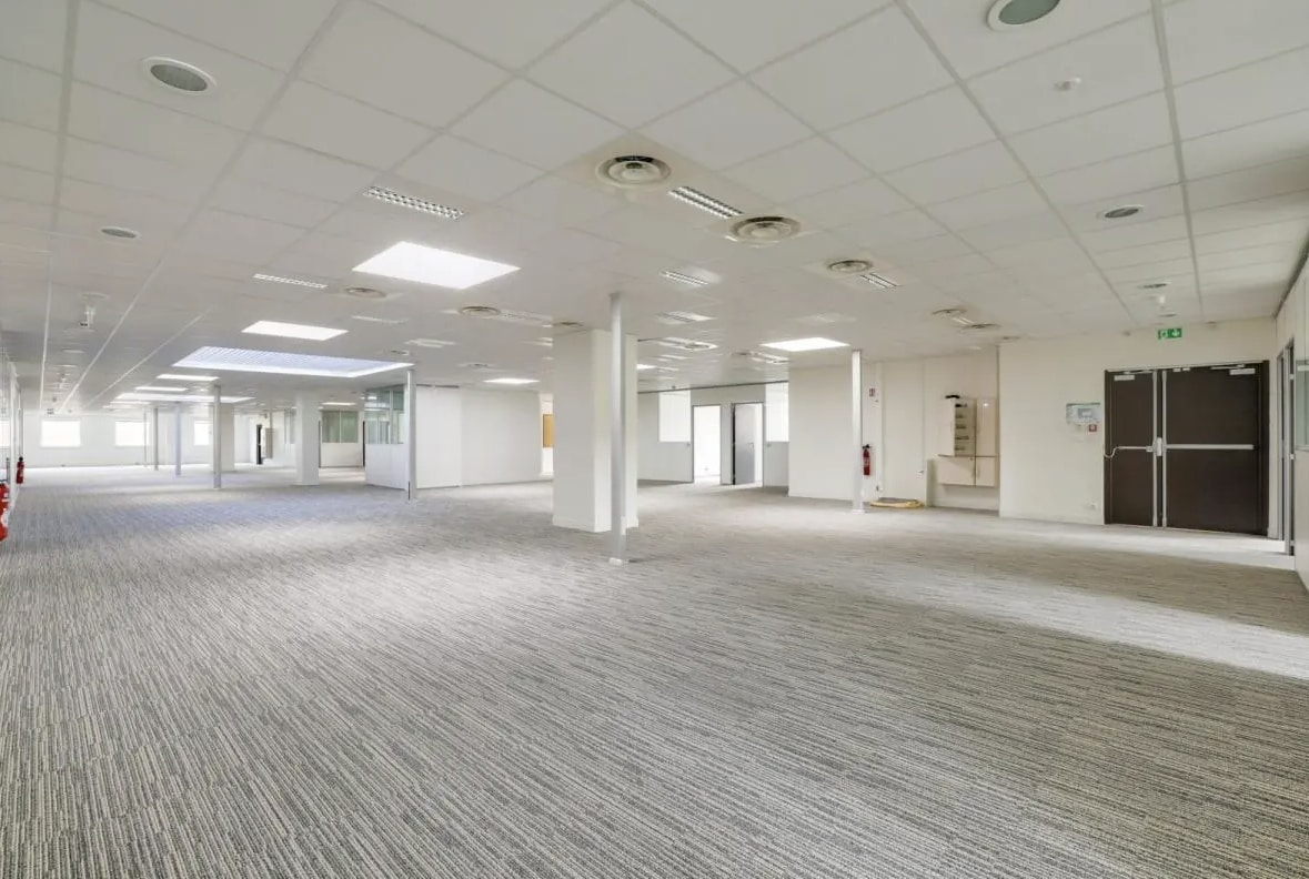 21/23 Rue Du Petit Albi, Cergy to rent Interior Photo- Image 1 of 9