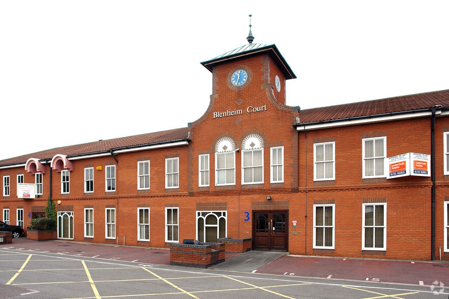 Peppercorn Clos, Peterborough for sale - Building Photo - Image 3 of 23