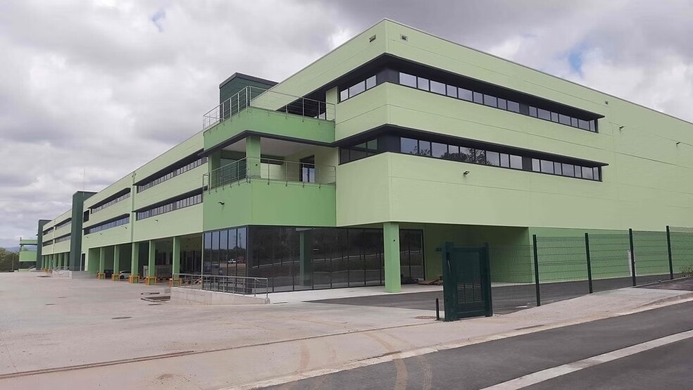 Industrial in Sant Fost de Campsentelles, Barcelona to rent - Building Photo - Image 1 of 11