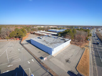 More details for 611 Sunrise Hwy W, Patchogue, NY - Industrial for Rent