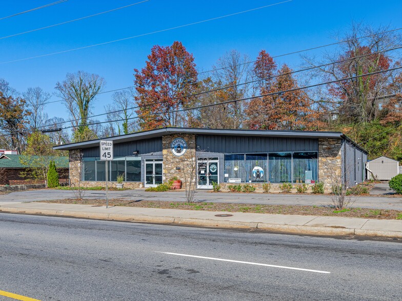 99 New Leicester Hwy, Asheville, NC for rent - Building Photo - Image 2 of 16