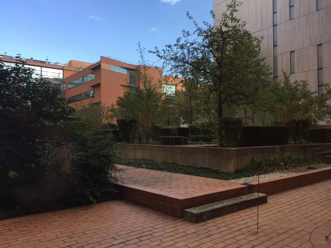 Office in Ivry-sur-Seine to rent Primary Photo- Image 1 of 5