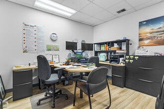 1717 E 116th St, Carmel, IN to rent Interior Photo- Image 1 of 1