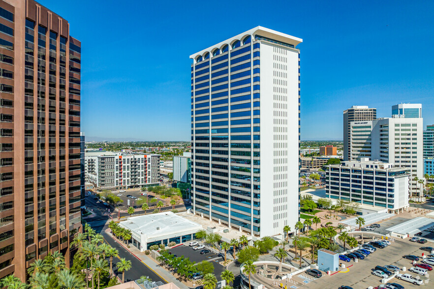 3003 N Central Ave, Phoenix, AZ for rent - Building Photo - Image 1 of 44