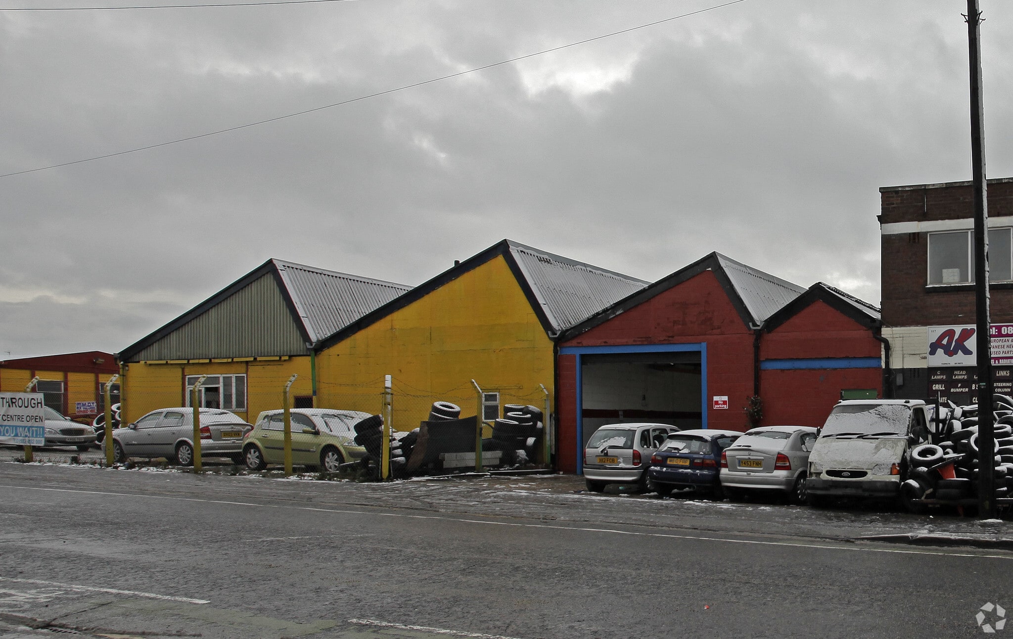 Leagrave Rd, Luton to rent Primary Photo- Image 1 of 2