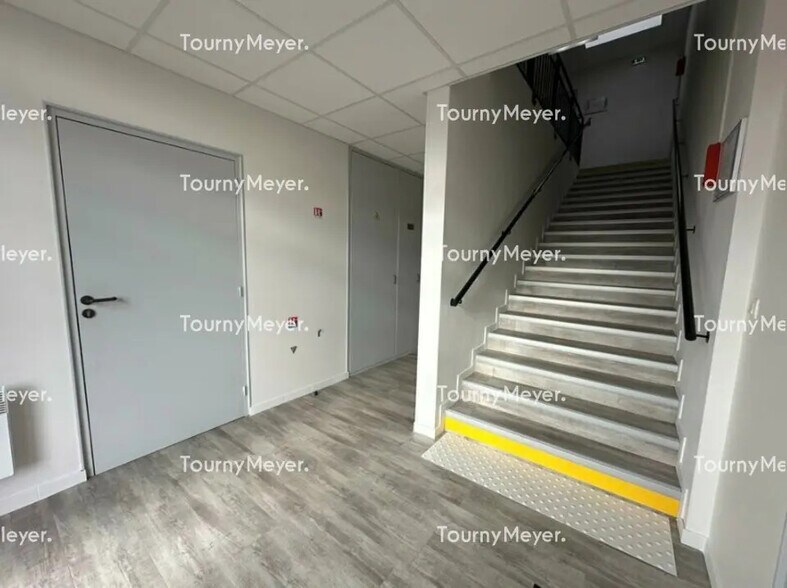 Office in Vertou to rent - Interior Photo - Image 2 of 2