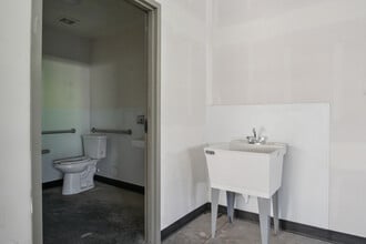 9456 S Bagley Park Rd, West Jordan, UT to rent Interior Photo- Image 2 of 15