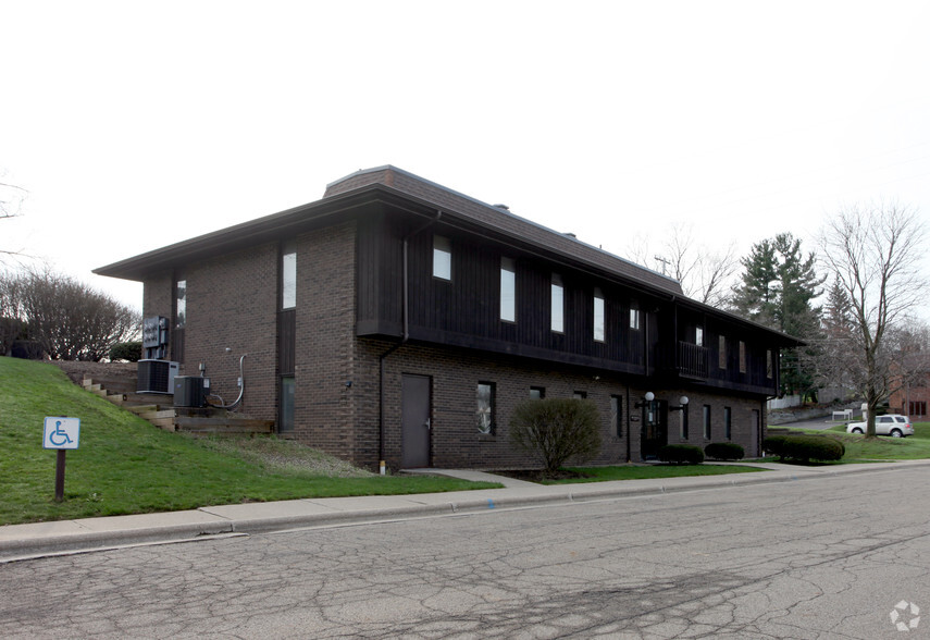 380 Cline Ave, Mansfield, OH for sale - Primary Photo - Image 1 of 1