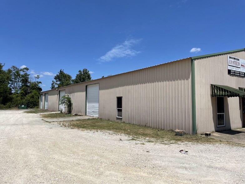 130 Victoria Dr, Moss Bluff, LA for sale - Building Photo - Image 2 of 2