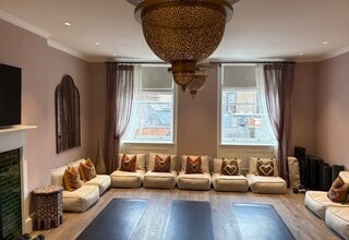 12 Upper Wimpole St, London to rent Interior Photo- Image 2 of 3
